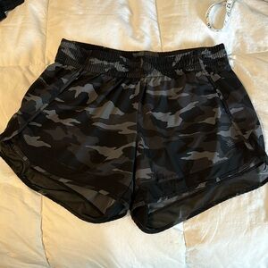 Athleta women’s lined mesh racer run shirt size medium